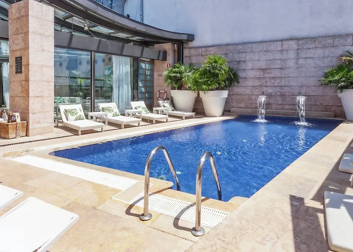 Hotel Urban, A Small Luxury Hotel Of The World Madrid